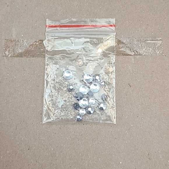 NIB SOLD OUT GORGEOUS Betsey Johnson Averi Rhinestone Pumps sz 6.5 - Picture 13 of 16